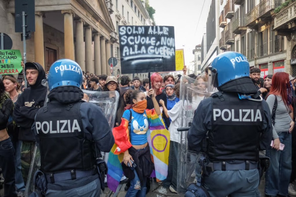 Le rivolte giovanili esplose in Italia e in Europa segnano l'avvio di una nuova fase di lotta di classe contro la crisi e l'economia di guerra?